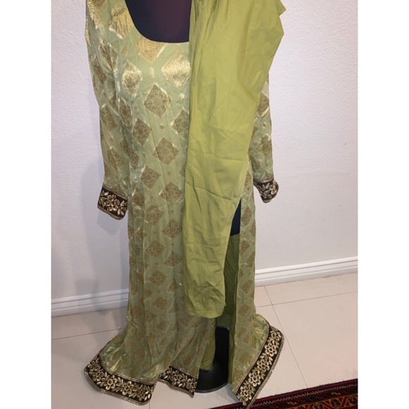 Long Indian Dress - Picture 4 of 4